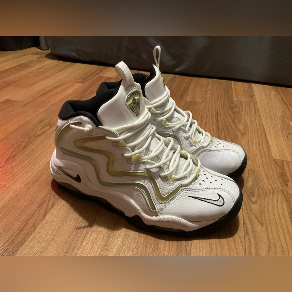 Nike Air Pippen (2015) size 8
